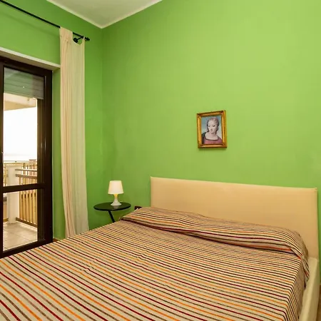Apartment Fronte Mare Con Parcheggio Gratuito Pizzo (Calabria)